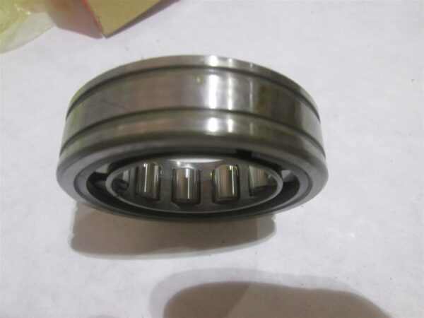Link-Belt Roller Bearing M1305GGTVW958 Box Marked M1305GGTV - Image 4
