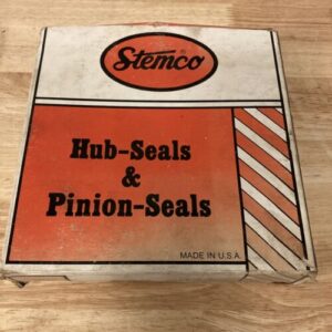 NOS GENUINE STEMCO 320-2021 HUB - WHEEL - PINION - AXLE SEAL