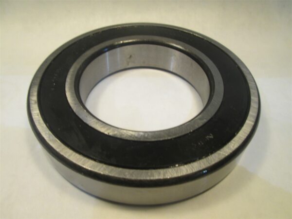 NSK Single Row Deep Groove Ball Bearing 6216VVC3E - Image 3
