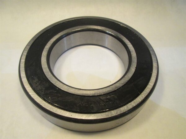 NSK Single Row Deep Groove Ball Bearing 6216VVC3E - Image 4