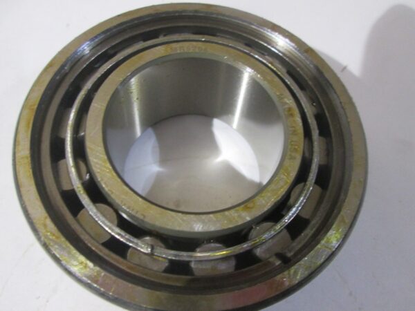 Volvo White Bearing 16780 Stamped MR5208 - Image 3