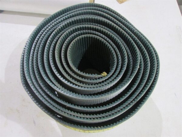 Green Incline Conveyor Belt 227" Long 8" Wide w/fasteners center guide