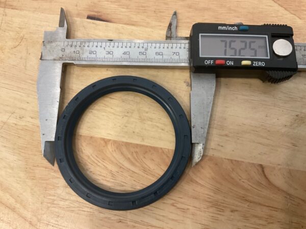  CFW 60-75-8 Metric Oil Seal BAU4X2 - Image 2