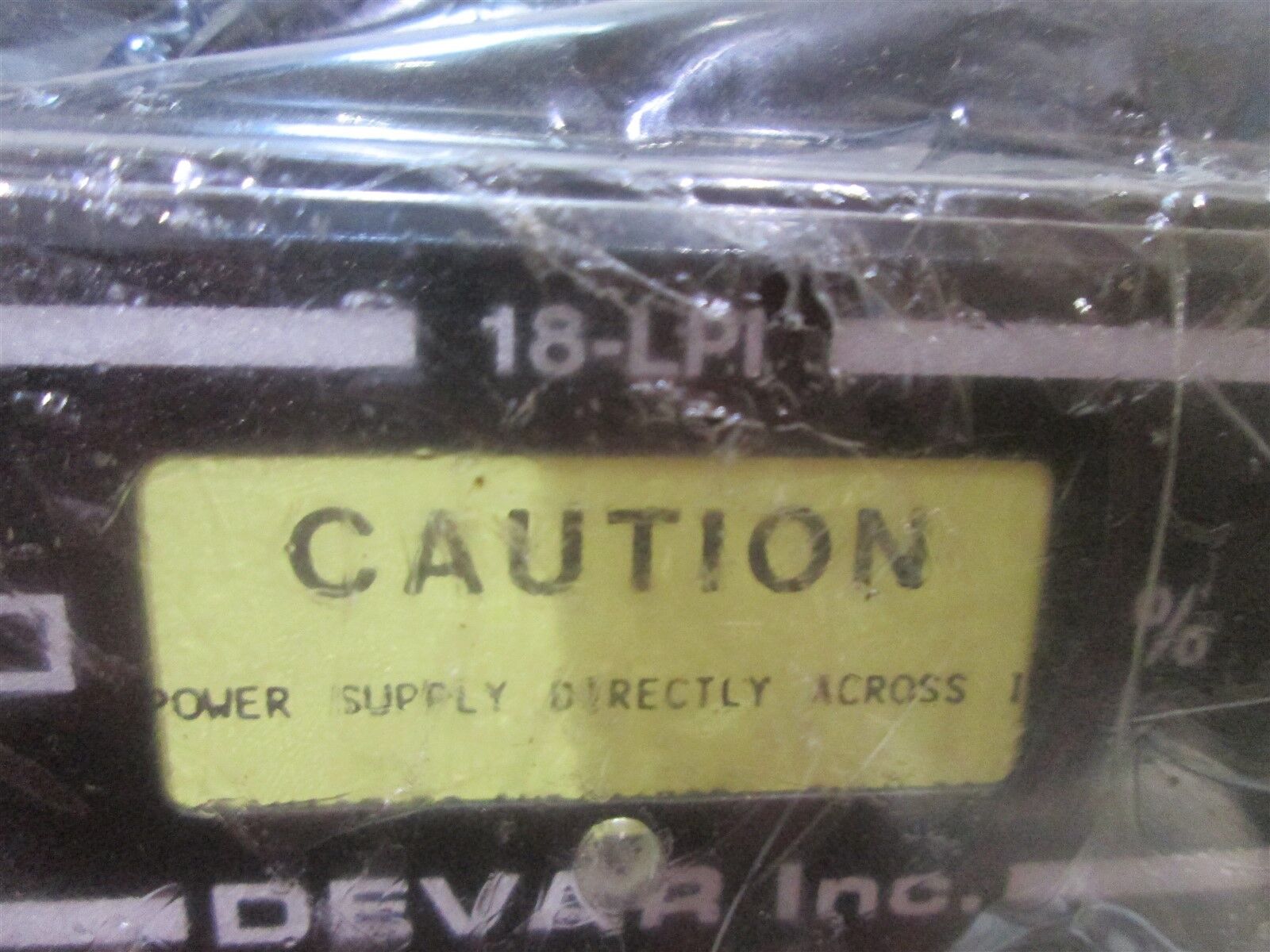 Lot of Two Devar Inc. Loop Powered Indicators 18-LPI (one is missing cover) - Image 3